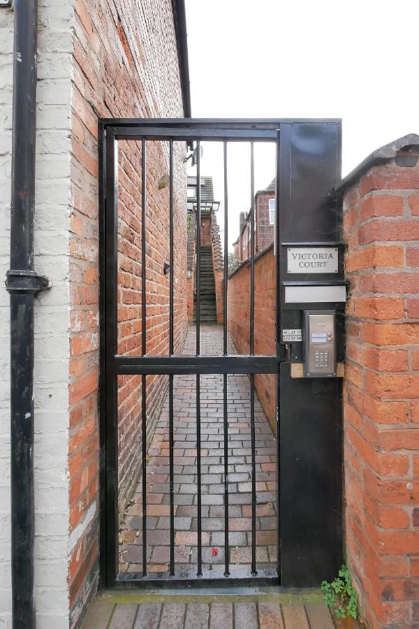 Crewe Short Lets 6 Victoria Court, Crewe Leilighet Eksteriør bilde