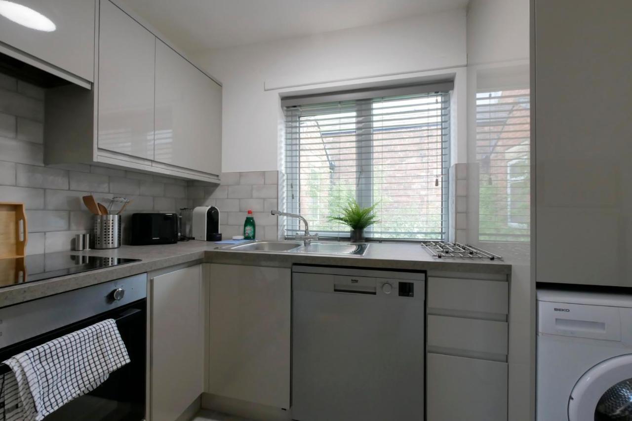 Crewe Short Lets 6 Victoria Court, Crewe Leilighet Eksteriør bilde
